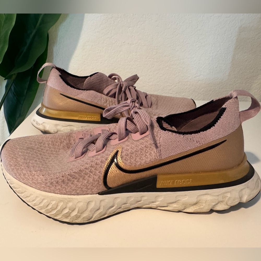 Nike Women's purple and Gold Sneakers